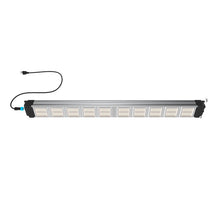 將圖片載入圖庫檢視器 G320 Full Spectrum Greenhouse Top Light LED Grow Light Meets Full Cycle Weed Planting